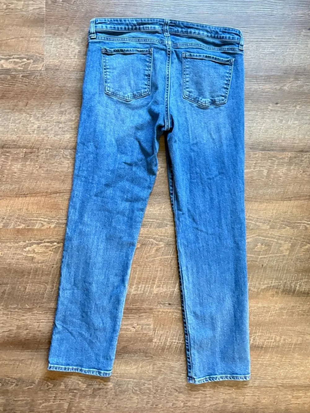 KUT From the Kloth mid rise Catherine Boyfriend jeans medium wash denim 14 EUC